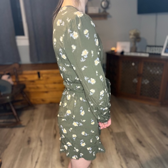 SO Floral Dress - Picture 5 of 5